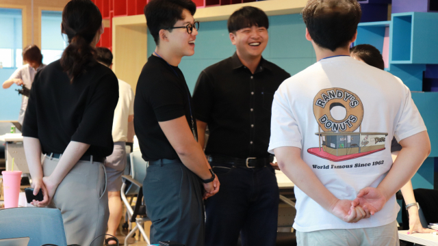 [2023-08-14 서울경제] 태풍 뚫고 창업가들 모였다... 즉석 협업 제안, 노하우 공유 이...